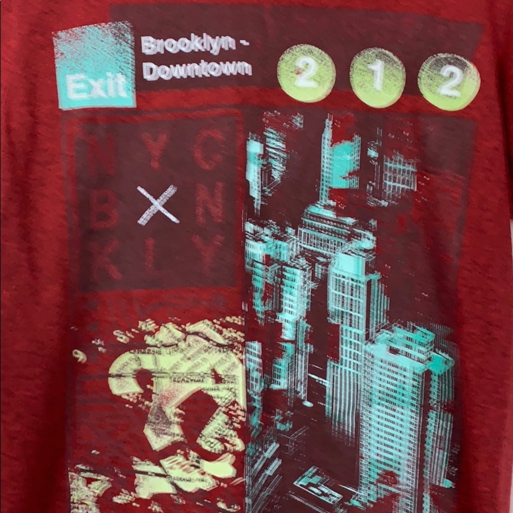 Dvision heather red tee shirt size Sm.